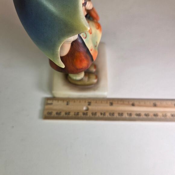 Goebel M.I. Hummel Stormy Weather #71 TMK2 Full Bee Germany 6.5" Figurine - Picture 16 of 16